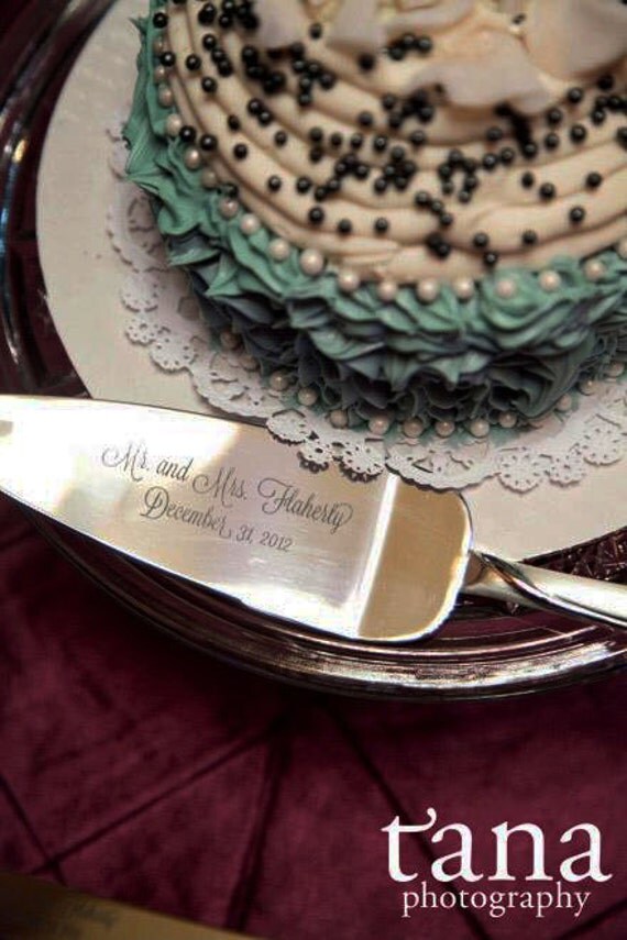 Black Engraved Wedding Cake Knife and Serving Set Two Hearts