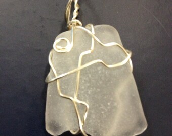 Sea glass wire wrapped pendant
