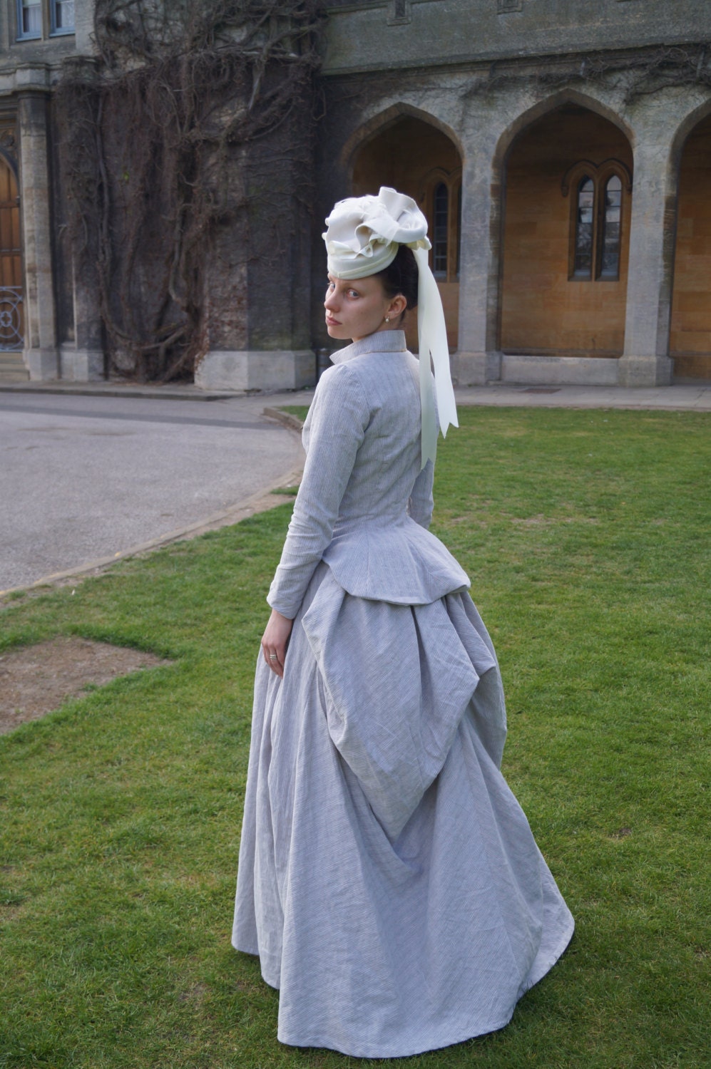 Customisable Victorian 1880s Bustle Dress Outfit In Linen 2643