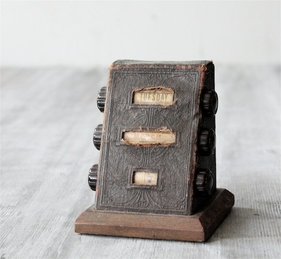 Perpetual Calendar Vintage : Vintage perpetual calendar Perpetual Calendar Vintage : Vintage perpetual calendar