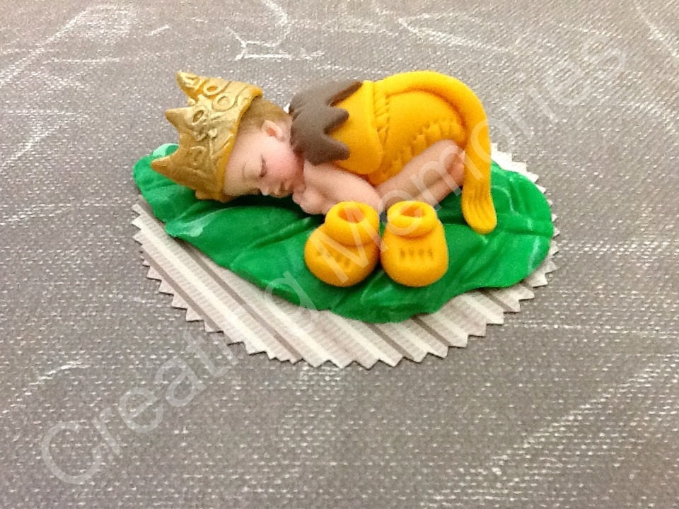 simba newborn outfit