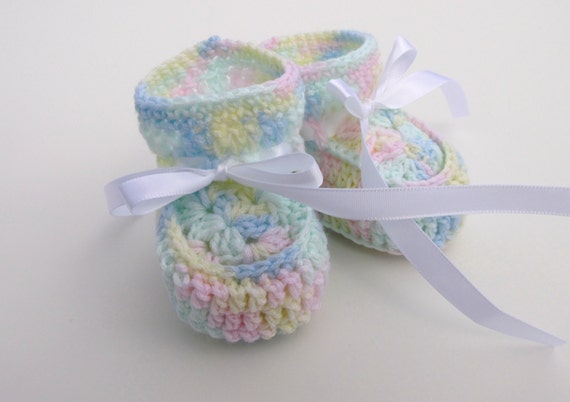 booties crochet patterns baby 3 Booties Ribbon Print Satin 0 Baby Crochet Months to White with