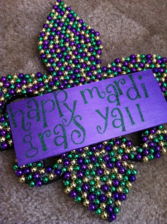 Items similar to Mardi Gras Bead Fleur De Lis on Etsy