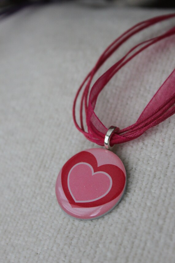 Items similar to Kids Valentines Heart Pendant Necklace on Etsy