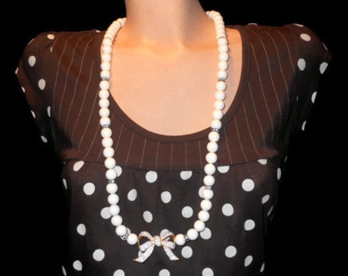 FREE SHIPPING Faux pearl necklace, creamy faux pearls with rhinestone spacer accents and bow long necklace