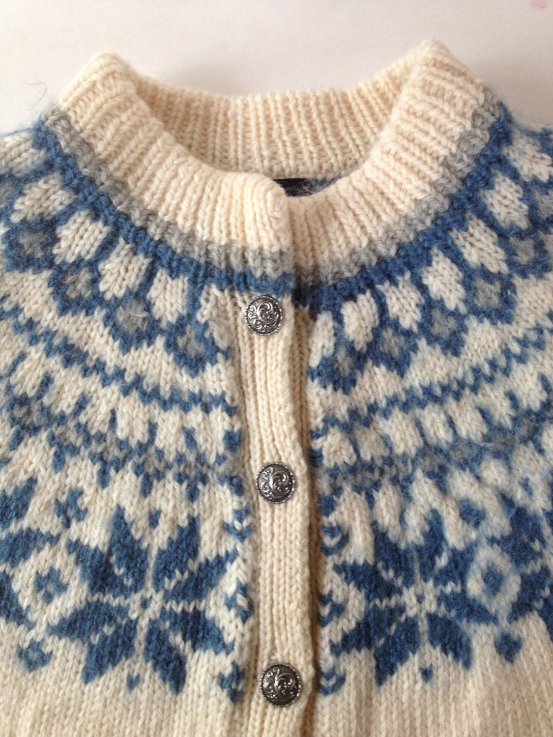 Vintage Scandinavian Dale of Norway Wool Sweater Cardigan