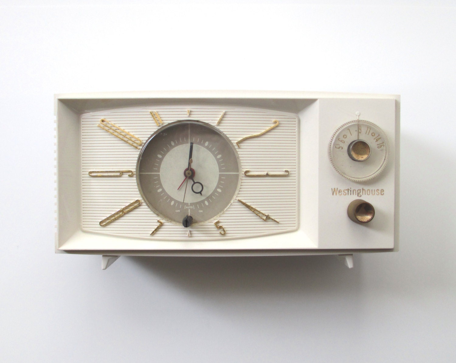 Vintage Westinghouse Clock Radio Model H816L5