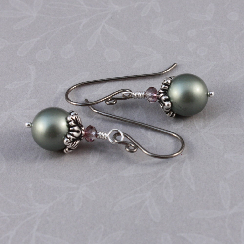 Niobium earrings natural Niobium Powder Green Antique Pink