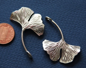12pcs of Antique silver Ginkgo leaf pendant 32x46x44