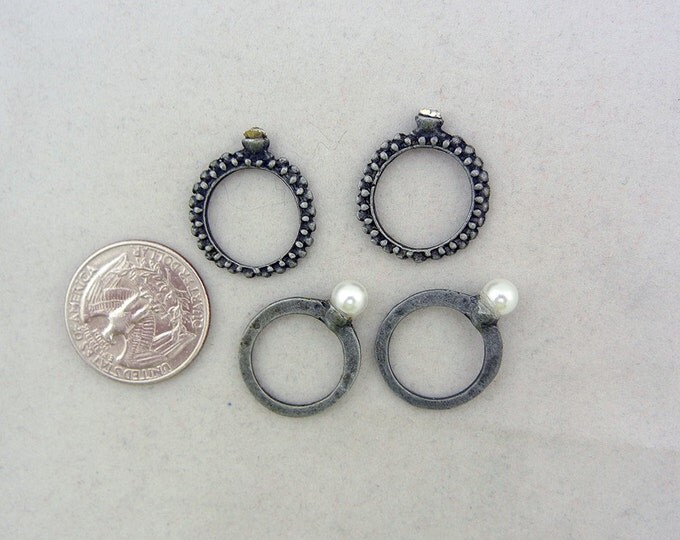 Set of 4 Ring Charms Hematite Rhinestone and Faux Pearl