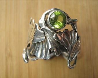 Sterling Silver Triple Ginkgo leaf and Peridot Adjustable ring