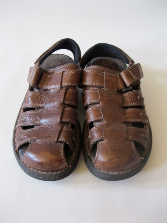 Nunn Bush sandal shoes in thick sturdy leather with comfort