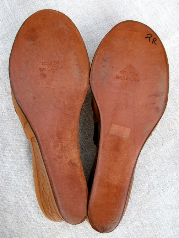 Tooled Leather Wedge Sandals // 1940s style // 6.5 // Mexico