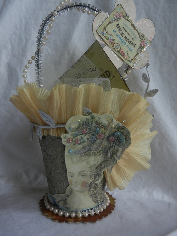 Crepe Paper Basket Marie Silver Gold French Glam