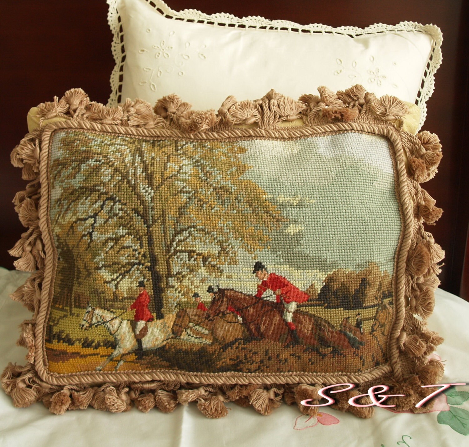 Vintage Needlepoint Pillow Cushion Couch Cover Fox Hunting