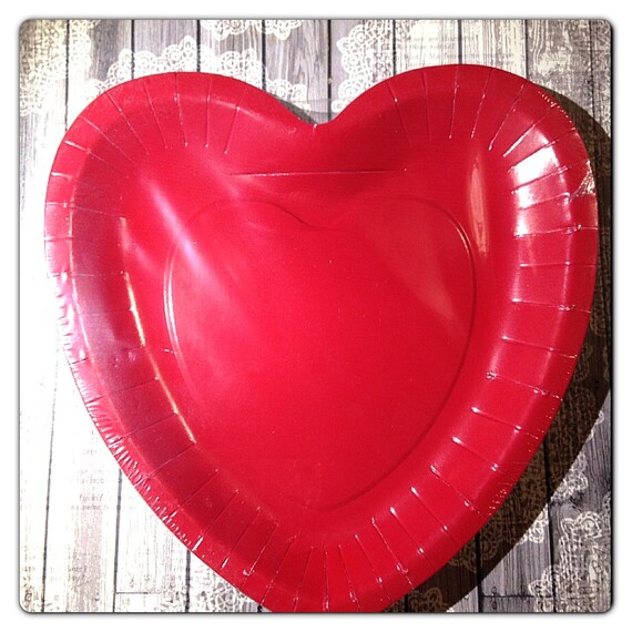 Traditional Hearts red heart shaped disposable paper plate set