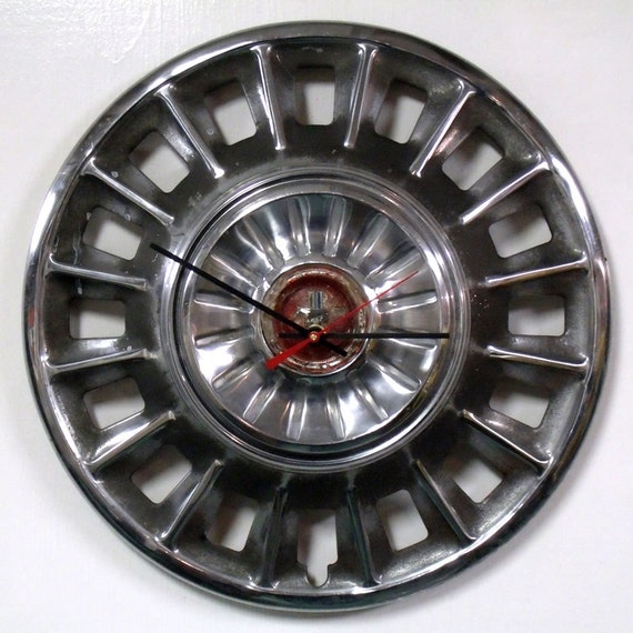 1968 Ford mustang hubcaps #3