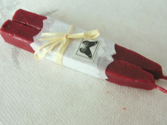 Download Items similar to Natural Sealing Wax for crest stamp 2 sticks CLASSIC RED on Etsy