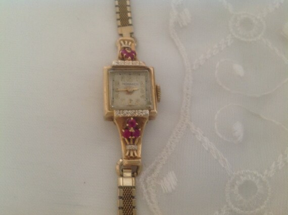 Antique Beautiful Monarch Ladies Watch Rubies Diamonds Gold