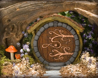 Brown Hobbit/ Fairy Door