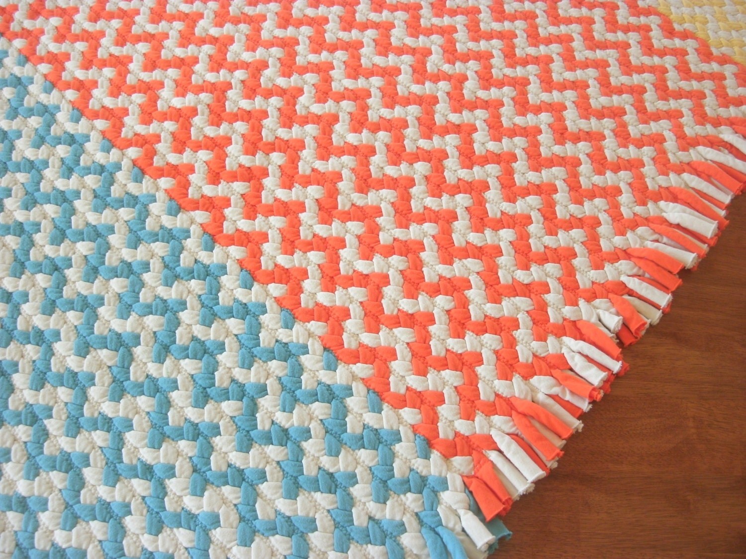 Design your own chevron braided rug made from cotton jersey