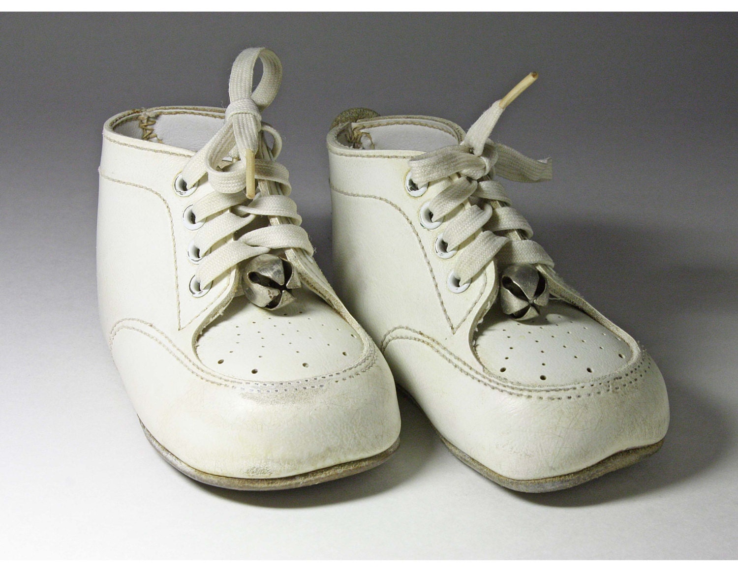 Vintage Baby Shoes Bells Made Hong Kong Vintage Baby Shoes Bells Made Hong Kong