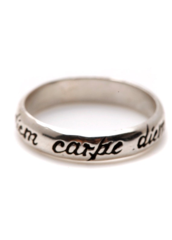 Carpe Diem Ring 14k White Gold Wedding Band by carpediemjewellery