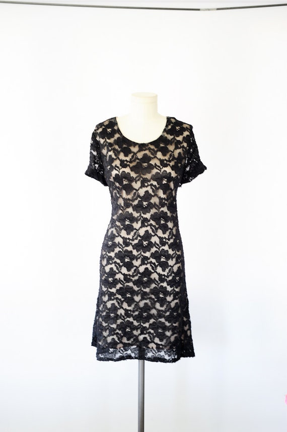 Vintage Black Lace Shift Dress// Cream and Black Lace Cocktail