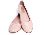 80s Woven Flats PASTEL PINK Leather Slip On Indie 1980s Hipster Shoes Boho Mocassins / Size 7