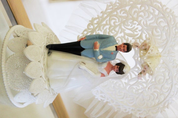 Vintage Cake Topper Cake Decoration Bride And Groom Wilton