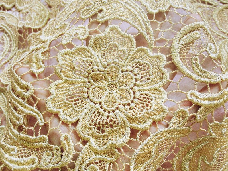 gold lace style