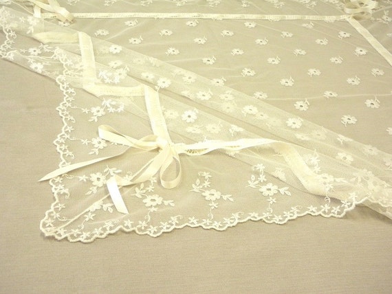 Tablecloth Embroidered Tulle French Lace Romantic dining