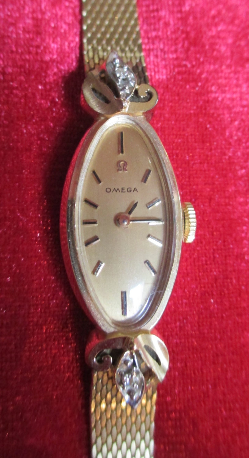 Vintage 14K Gold Classic Omega Ladies Watch Diamonds Yellow