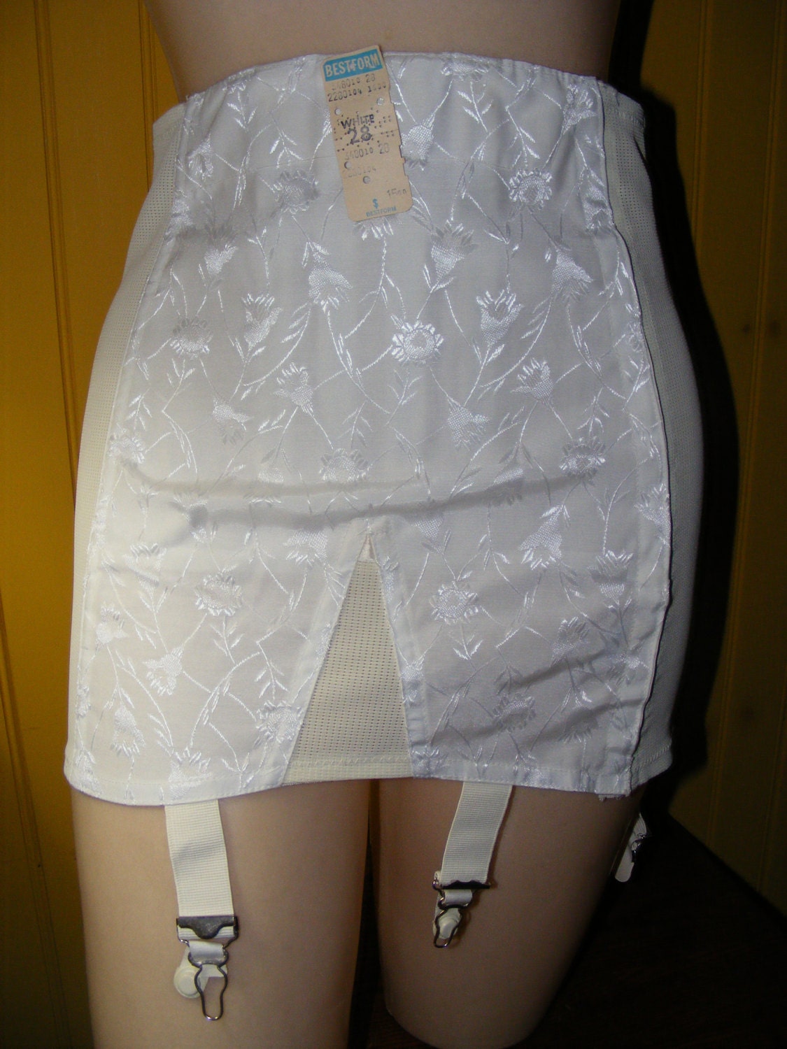 Vintage 1960s Full Girdle Bestform 3480 Sz 28 Stocking Garters 7903