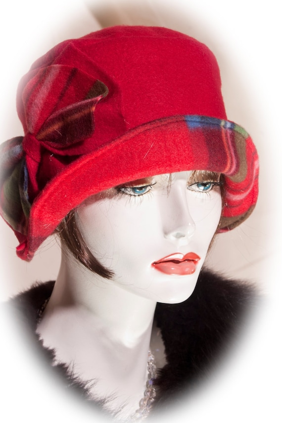 1920s style flapper Cloche hat