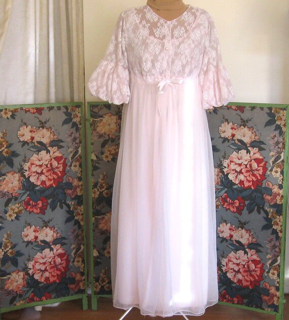Vintage Chiffon Peignoir Set Lingerie NIghtgown and Robe by