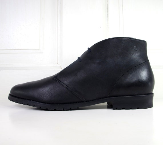 90s Minimalist Black Leather Chukka Boots / by AndVintageClothing
