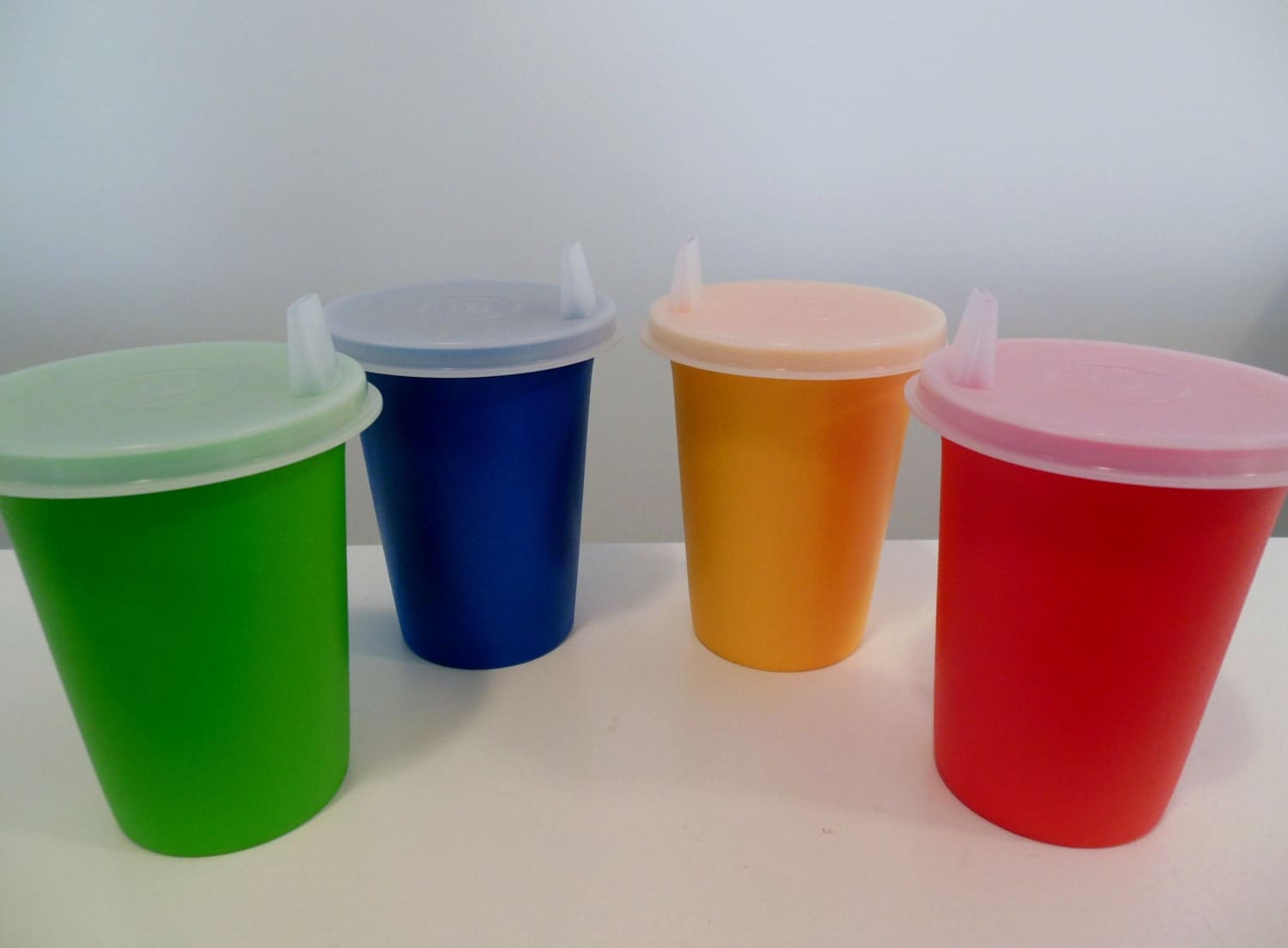 tupperware cups with sippy lids set of four toddler tumblers tupperware cups with sippy lids set of four toddler tumblers