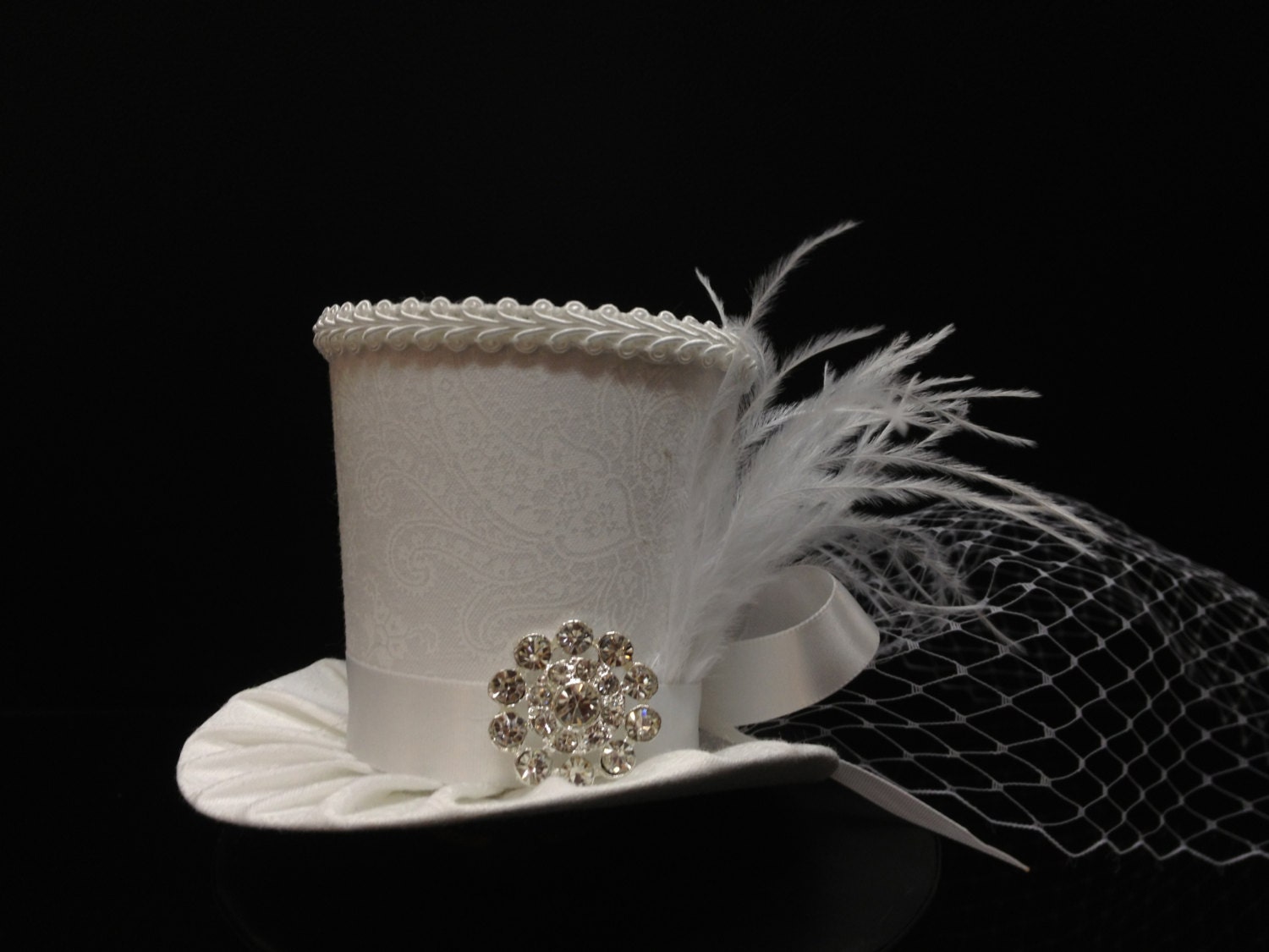 White Victorian Paisley Mini Top Hat for by daisyleedesign on Etsy