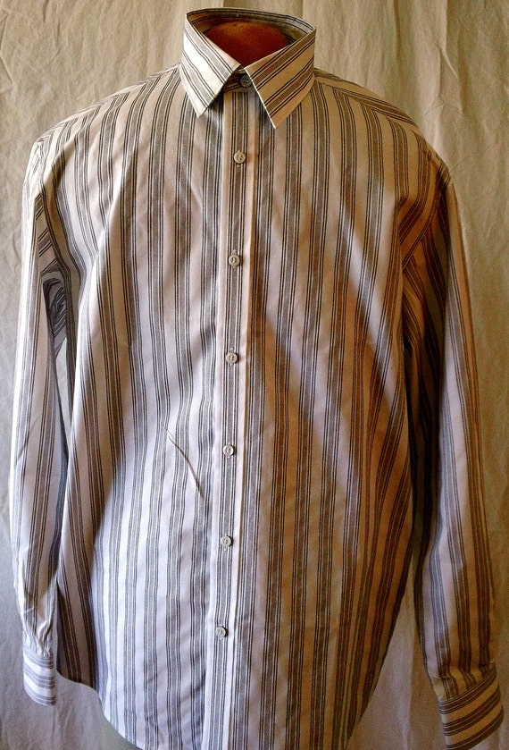 blouses with velcro closures