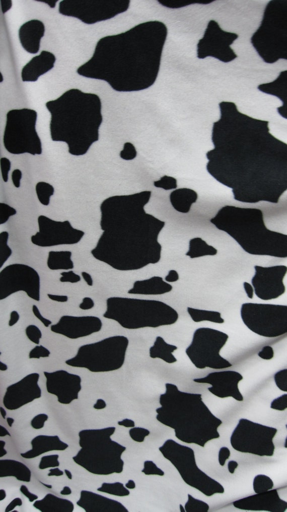 Dairy Cow Printed Fleece on 58 Fabric by the Yard 1