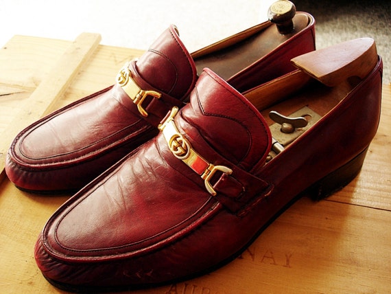 RESERVED /Vintage 60s Gucci shoes/ burgundy leather loafers/