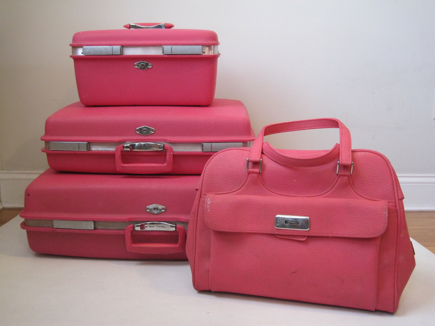 Vintage Luggage Set Pink Vinyl Nesting Four Piece Suitcase Set