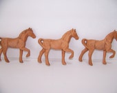 Vintage Toy Rubber Horses (set of 3) Barnyard Animals. Barnyard Birthday Party. Toy Animals. Farm Animals. Toy Horses. Rubber Toys.