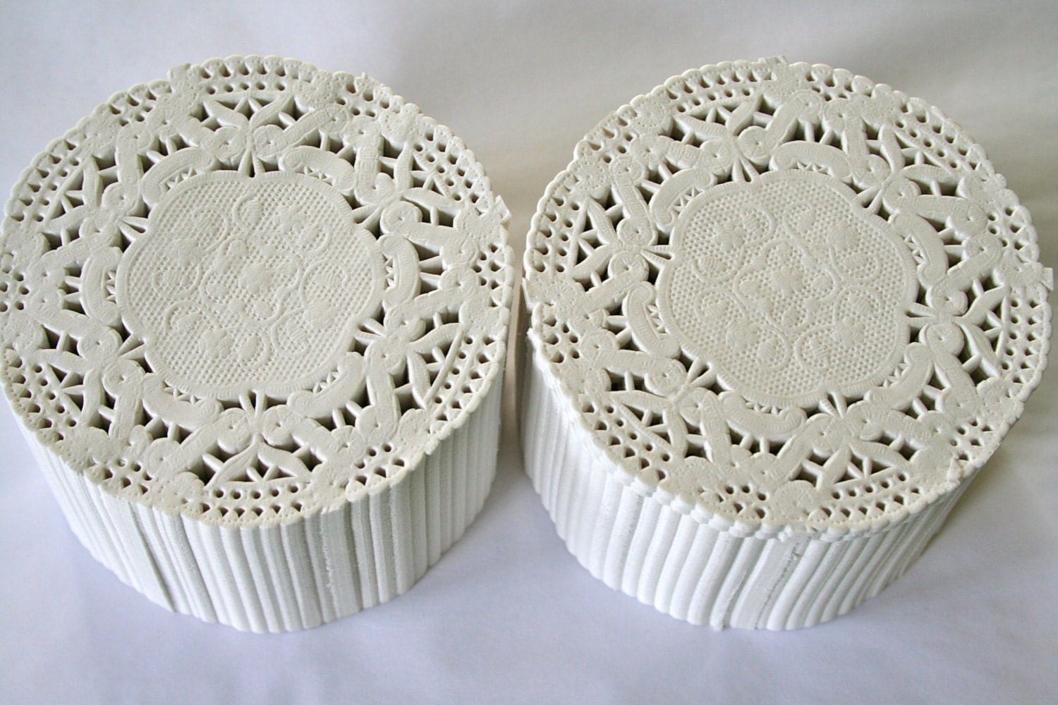 1000 French Lace Paper Doilies WHOLESALE 3.5 Round