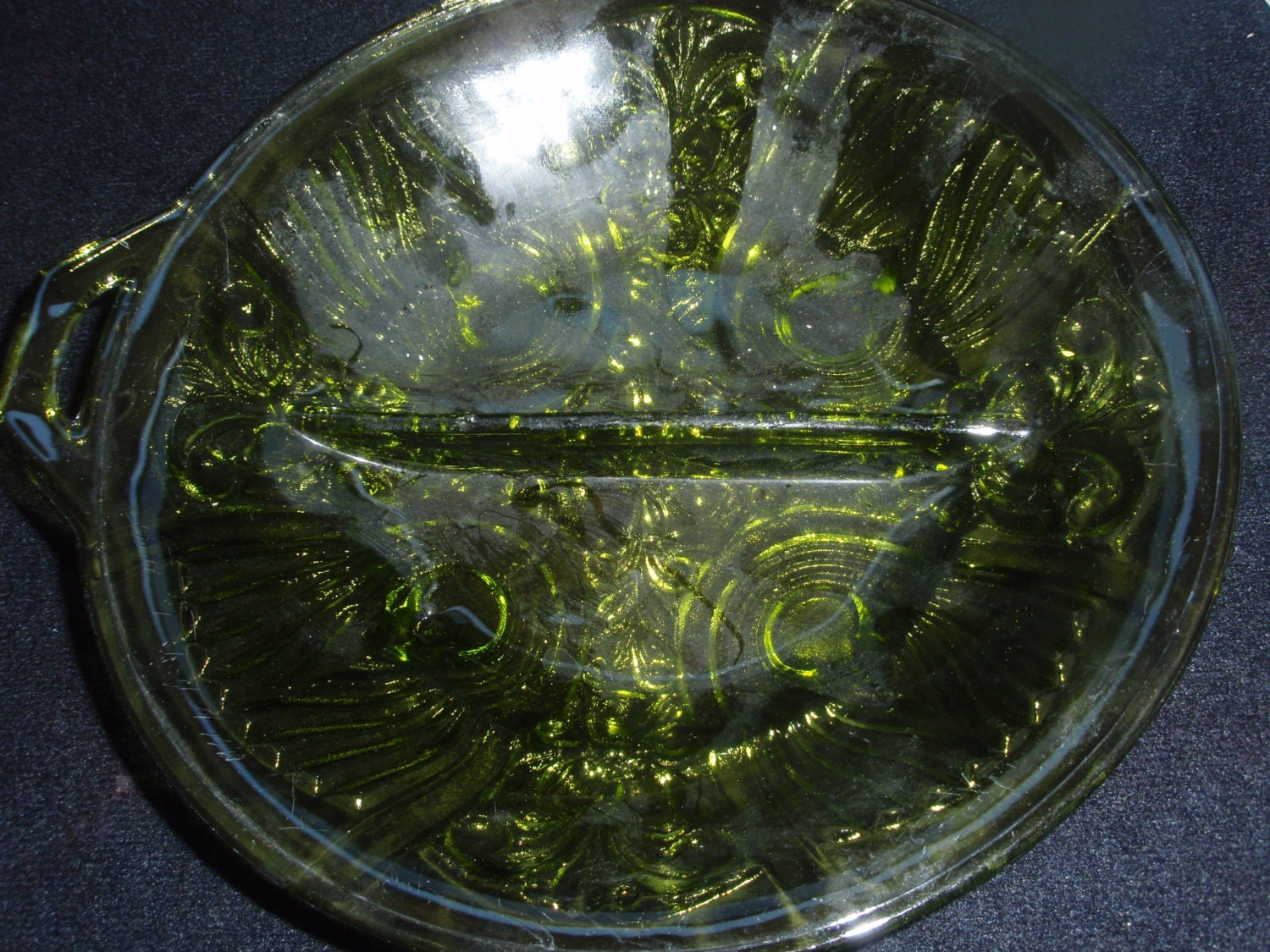 Retro Green Indiana Glass Divided Dish Relish tray,nut dish,candy dish