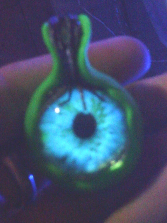 Light up LED Glass Eye 3rd Eye Pendant Glow in the dark