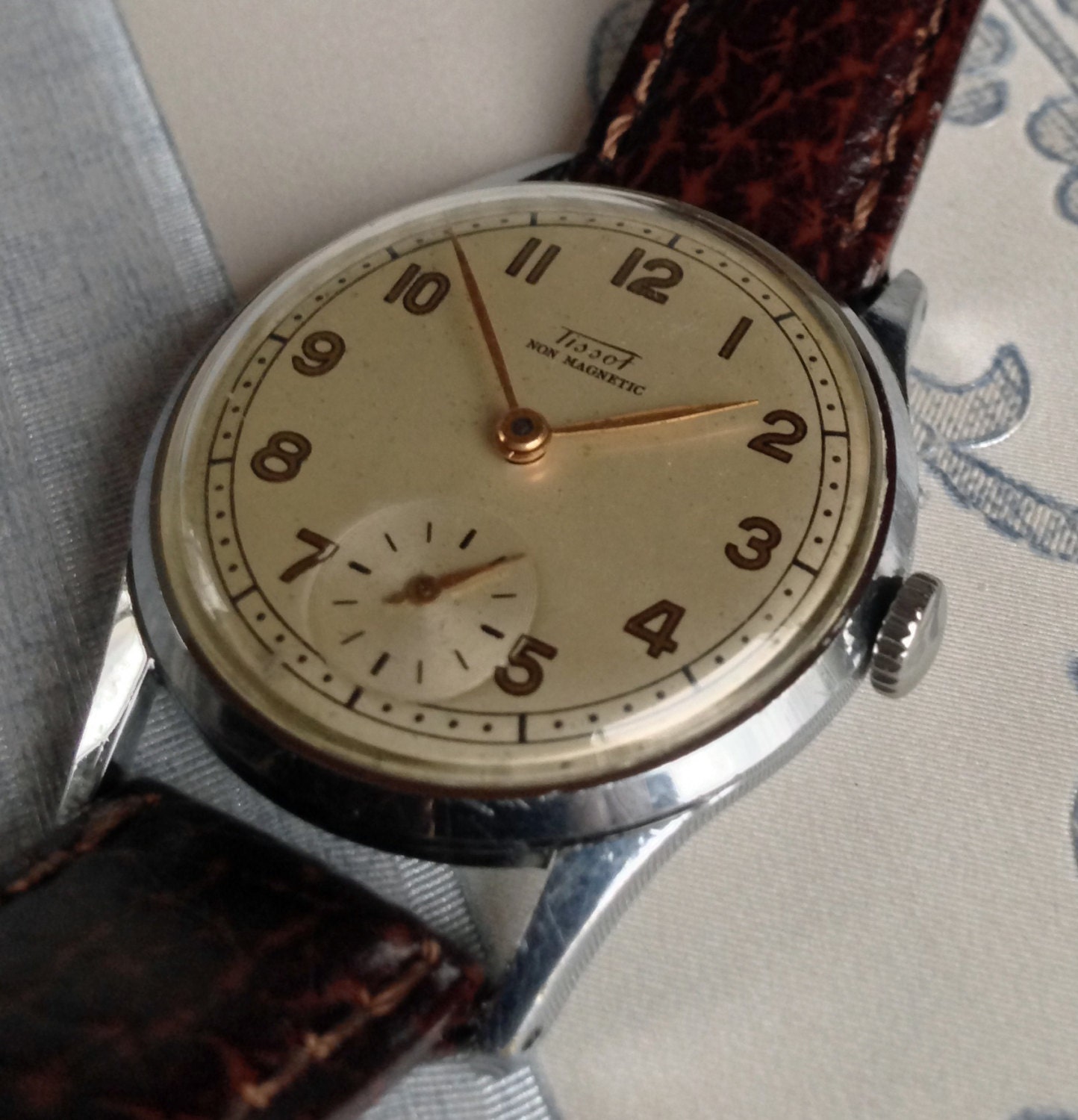 RESERVED for Michael. Exceptional 1953 Tissot 15 Jewel mens