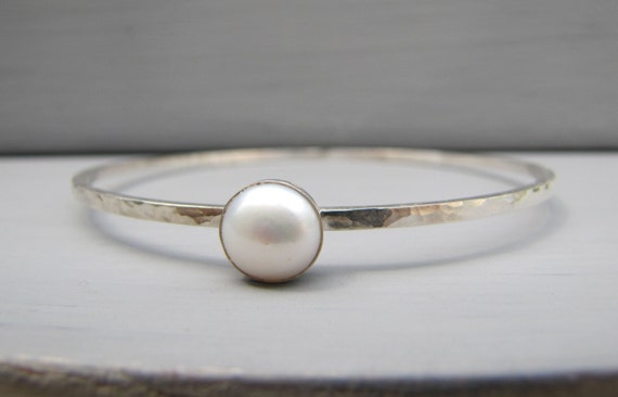 Items Similar To Single Bangle Bracelet With A Pearl Silver Hammered Bangle Bracelet Single 