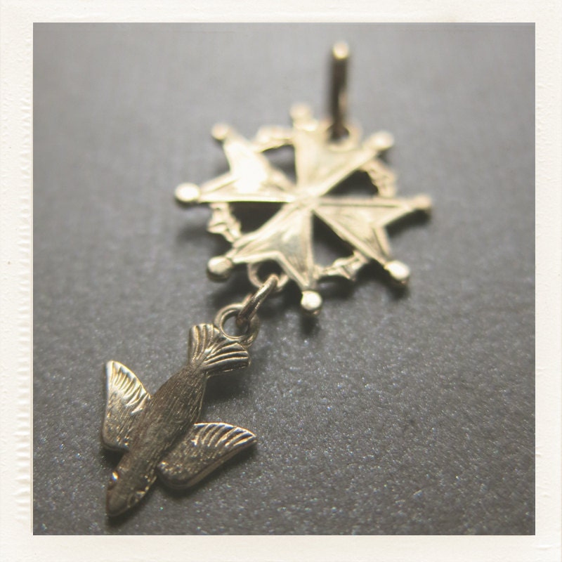 protestant cross necklace